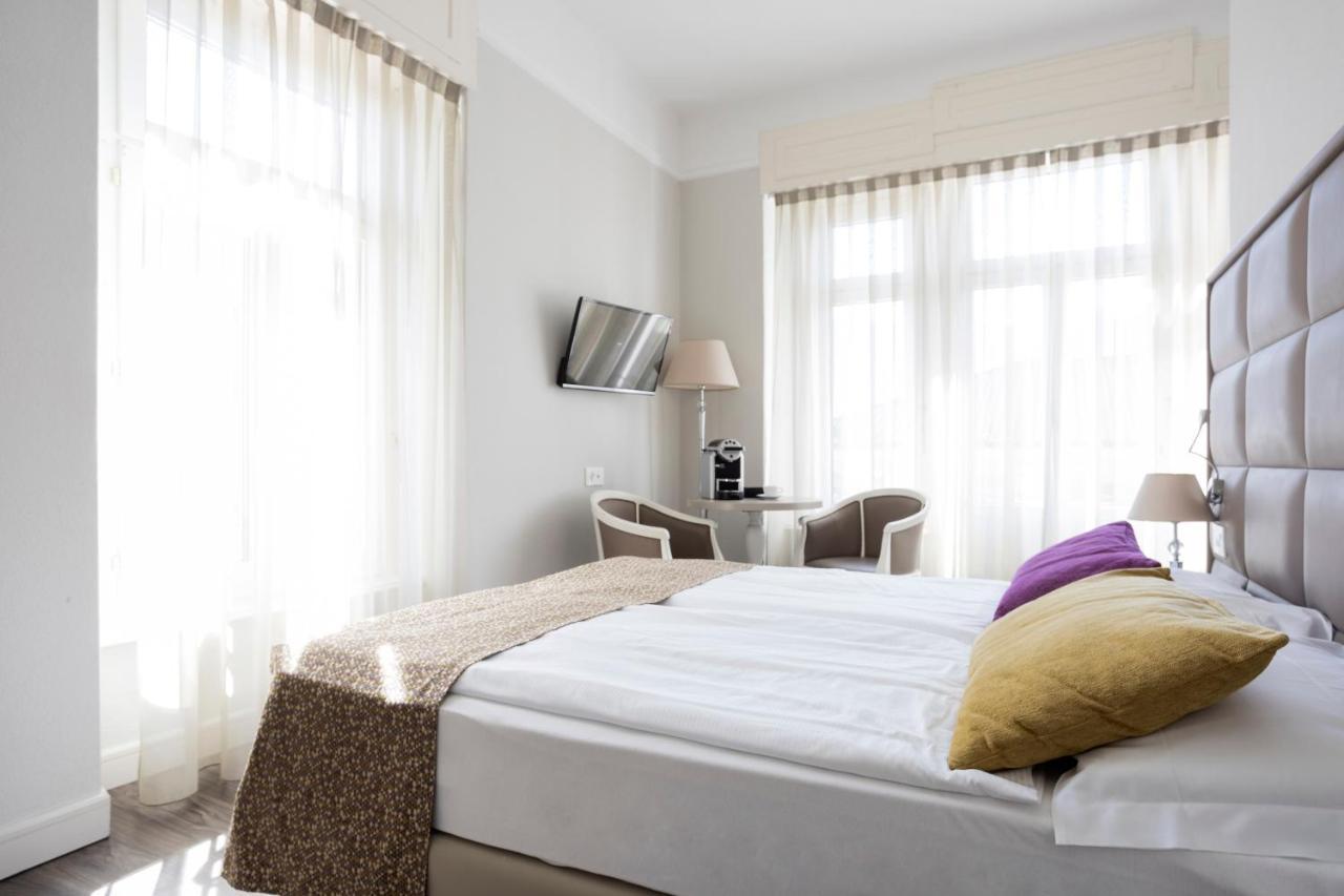 Alexandra Hotel 3*